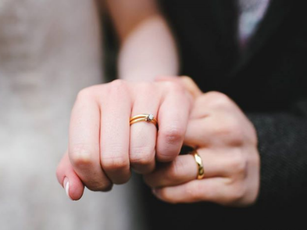 Những việc kiêng kỵ cần biết khi đeo nhẫn cưới