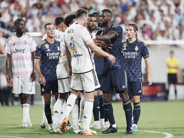 Real Madrid gục ngã trước Juventus tại Florida